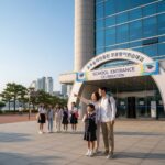 해운대구청과 학교 입학을 상징하는 이미지